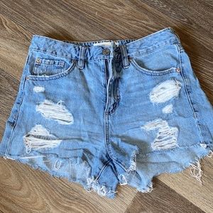 Garage size 7 shorts